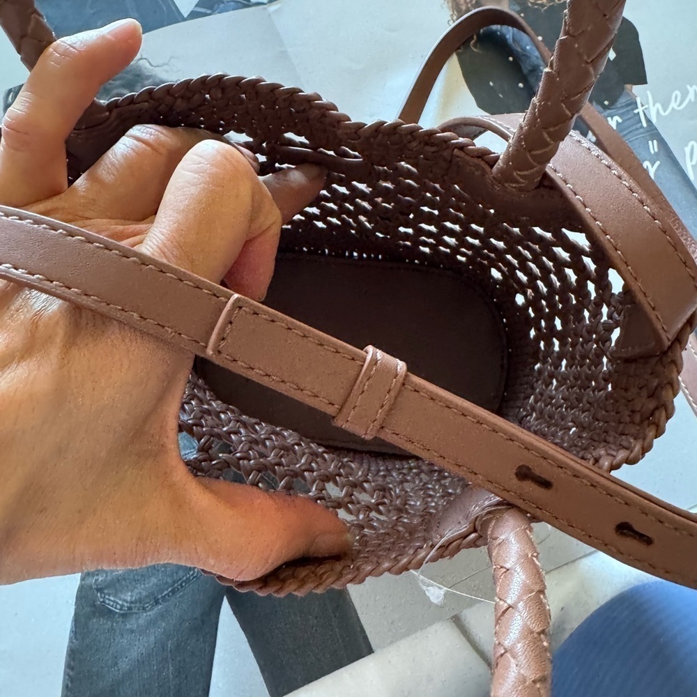 NWT- LOFT Tan Woven Tote Bag - Picture 3 of 6